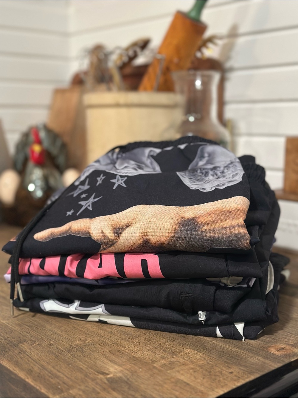 graphic grunge type men’s shorts